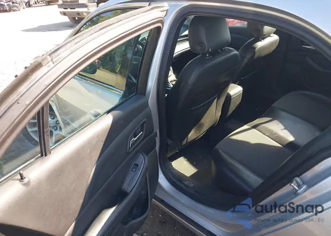 2015 Chevrolet Malibu 1Lt z USA, uszkodzony, nr VIN 1G11C5SL0FF184905